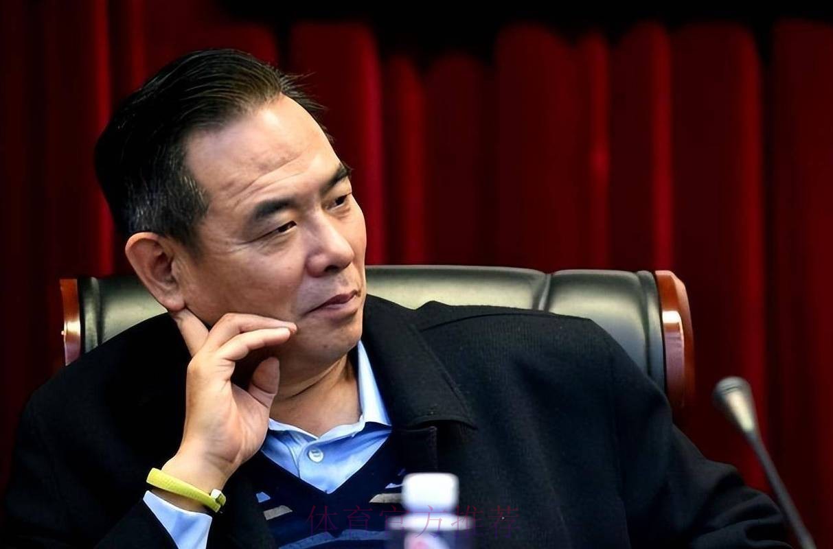 蔡振华:职业足球联盟需在3月份完成筹建 蔡振华:职业足球联盟需在3月份完成筹建